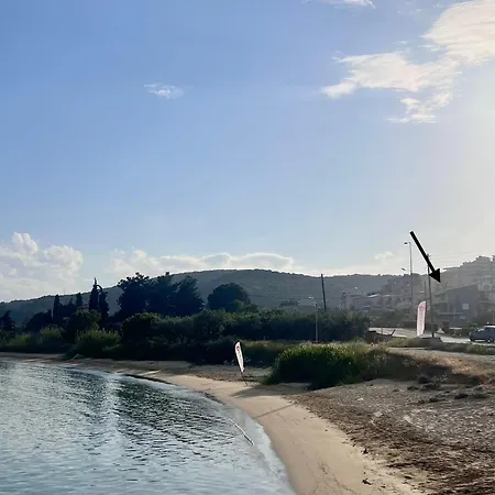 Seafront Case de vacanță Néa Péramos