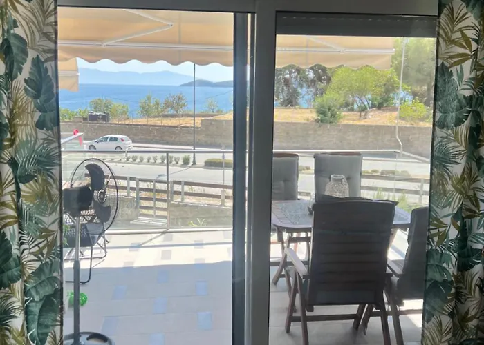 Ferienhaus Seafront Néa Péramos