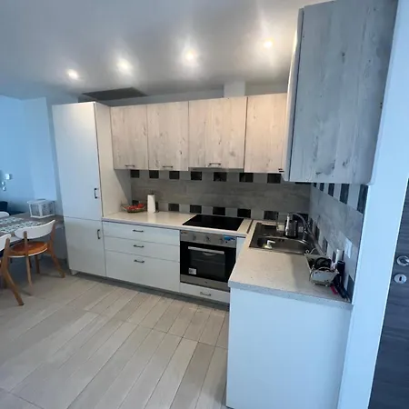 Seafront * Néa Péramos