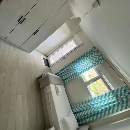 Seafront Néa Péramos