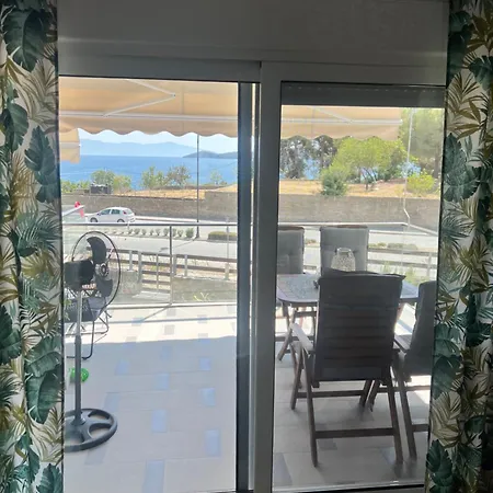 Σπίτι διακοπών Seafront Néa Péramos