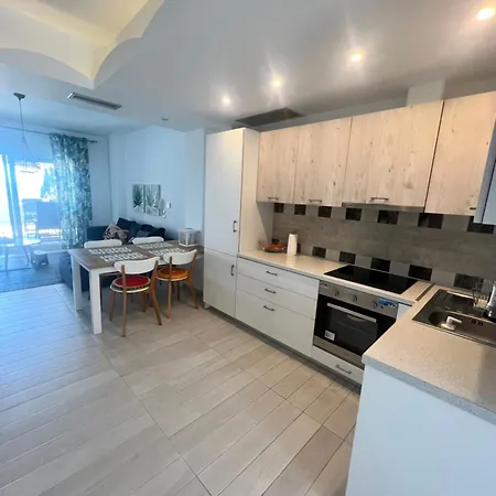 Σπίτι διακοπών Seafront Néa Péramos