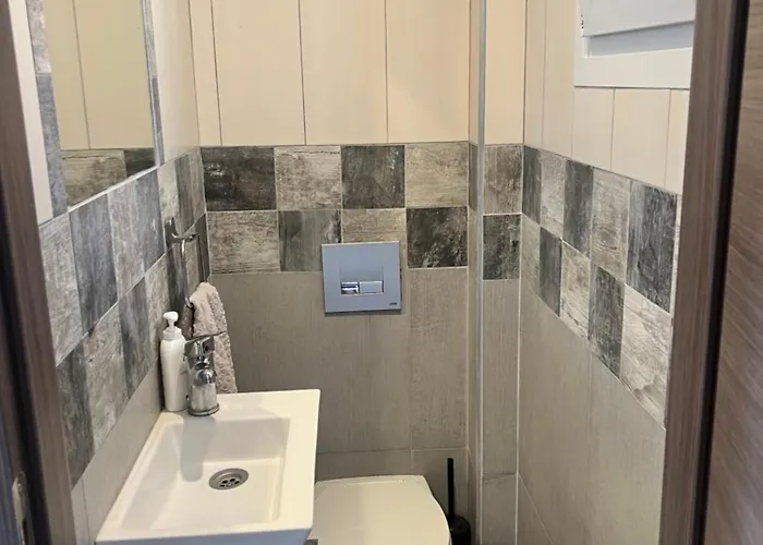 Seafront Néa Péramos