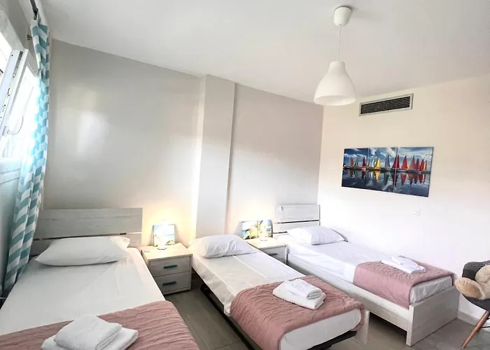 Seafront * Néa Péramos