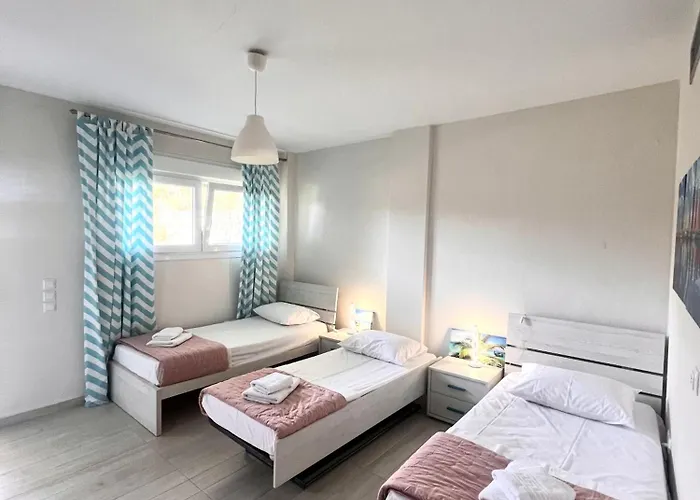 Seafront * Néa Péramos